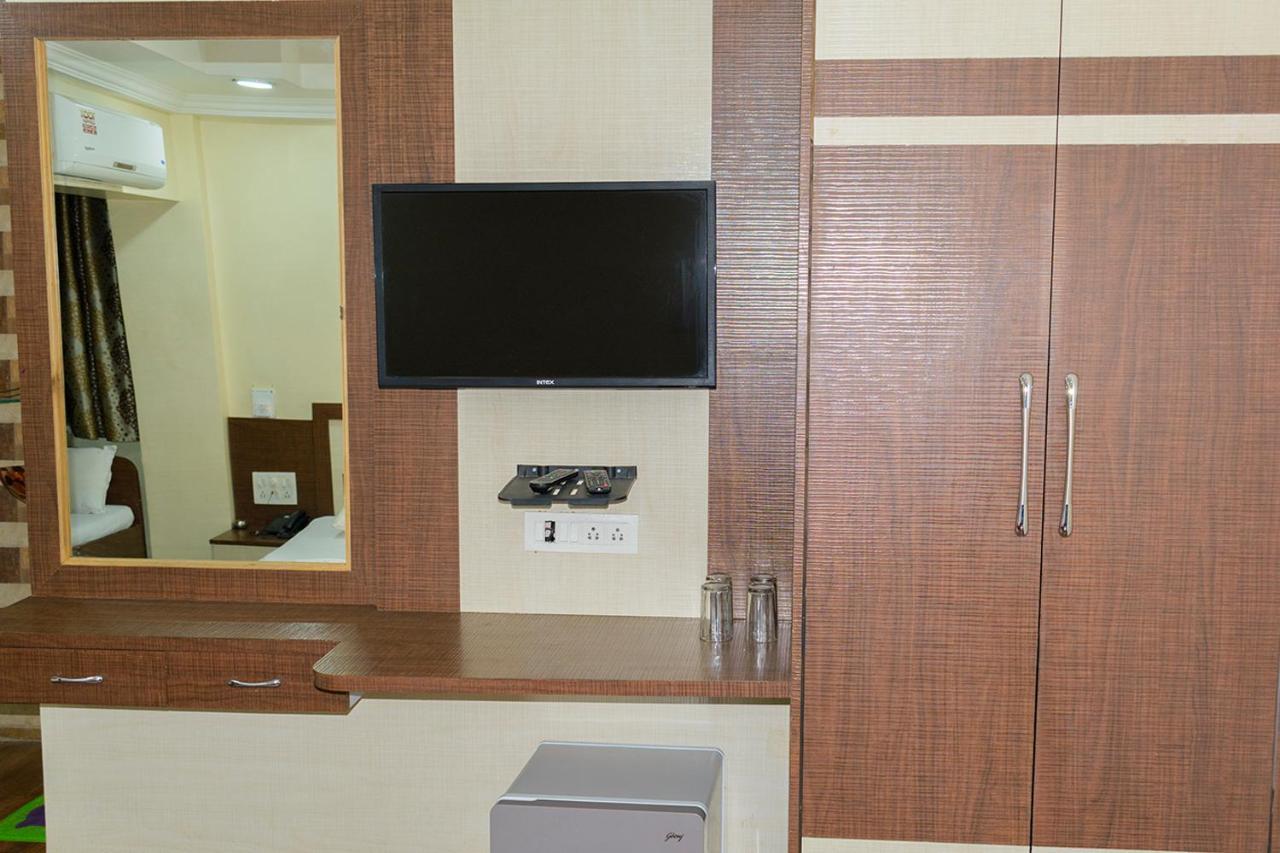 Hotel Mukesh Residency Pune Exterior photo